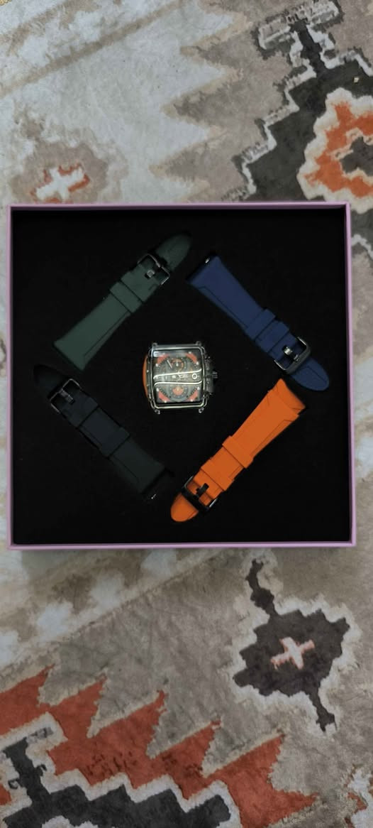 ساعه جديد بل كارتون سعر القديم 50 الف سعر الحالي 35  ألف وبي مجال بسيط عنواني كركوك يم محطة طاهر وهد رقمي للتواصل *********** كركوك, العراق
