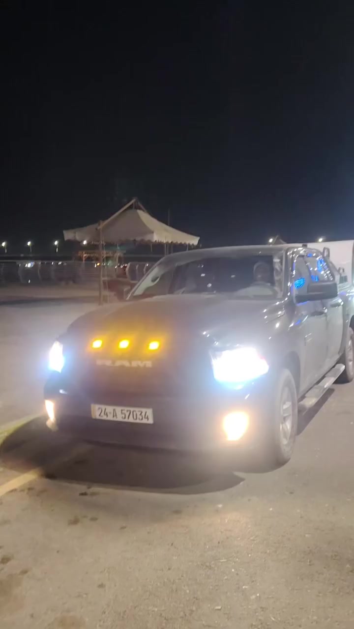 دوج رام ٢٠١٧ كلاسك
أمريكي
 فور ويل 4٪4
محدث ٢٠٢٤ باب طول بدي قصير
محرك ٦ /٣٦٠٠ كير مؤس ٨ نمر
رقم دهوك جديد سنويةجديدة
بسمي تحويل مباشر
ضرر ربع جاملغ امامي وشوية بل تكمه
 من جواء ونص جاملغ خلفي بل عراق
 وبيها بارد
بس السياره حلوه بلادية مامعلاية
لون فيراني يبين اسود
مواصفات الأمريكي معروفه
تشغيل عن بعد
شاشة عطلات
تحكم ستيرن
تبريد امامي +خلفي
بيها اكثرموصفات
السياره بل موصل
كرفان تركي معاهه
السعر ٢٢٠ ورقه معه الكرفان


**إذا كنت صاحب هذا الإعلان وتريد حذفه لأي سبب، رجاءا أرسل رسالة إلى الدعم الفني**