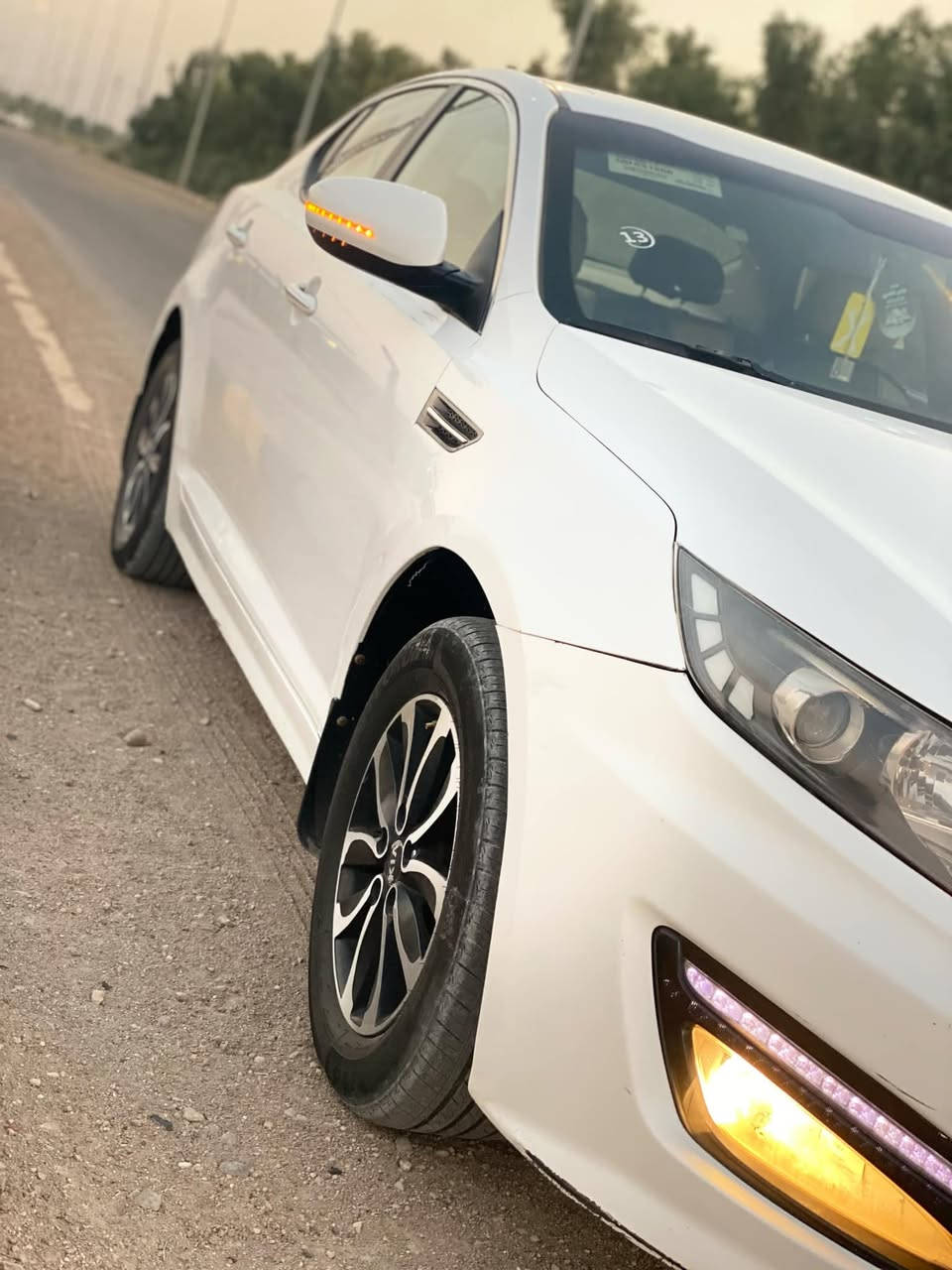 السلام عليكم للبيع كيا اوبتيما مديل ١٣ خليجي مكفول كفاله عامه بس حالوب خفيف بيها  2400 دوش  السياره جديده حيل وجاهزه واي نقص مابيه كير مكينه مكفولات حداديه تخم تاير تبريد ثلج السعر 130 لاستفسار اكثر لاتصال على الرقم ***********مكان السيارة واسط
