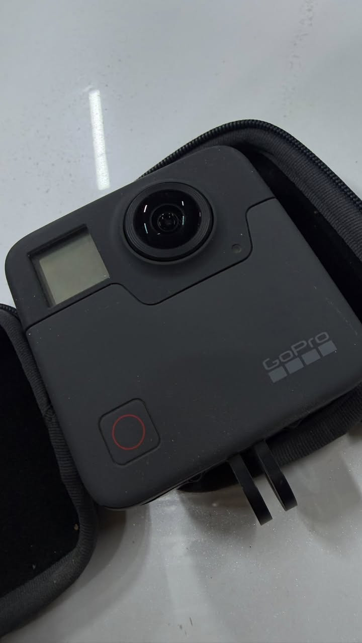 للبيع كوبرو فيوجن اصور 360  دبل رام تاخذ مواصفاتهة كلش حلوه دازلهة كت ستاند لسياره من امريكا بس الستاند وصلني ب320$ من عدا الكامره وراماتها الثنين ابيع كامل بعدها لوك ممستخدمه


**إذا كنت صاحب هذا الإعلان وتريد حذفه لأي سبب، رجاءا أرسل رسالة إلى الدعم الفني**