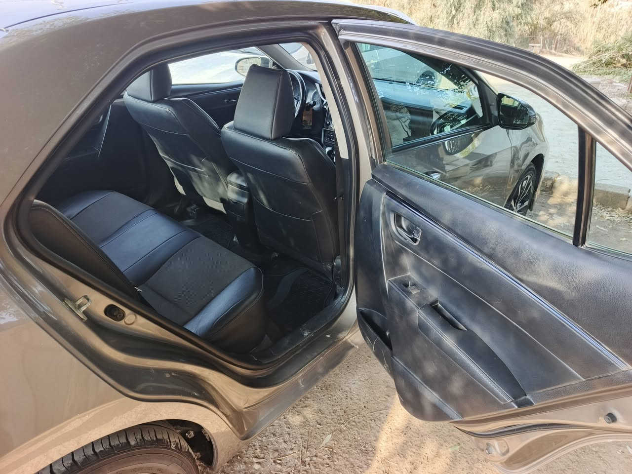 السلام عليكم كورلا 17se رقم أربيل حادث بنيد ب130 وبيها مجال ديالى المقدادية ***********
