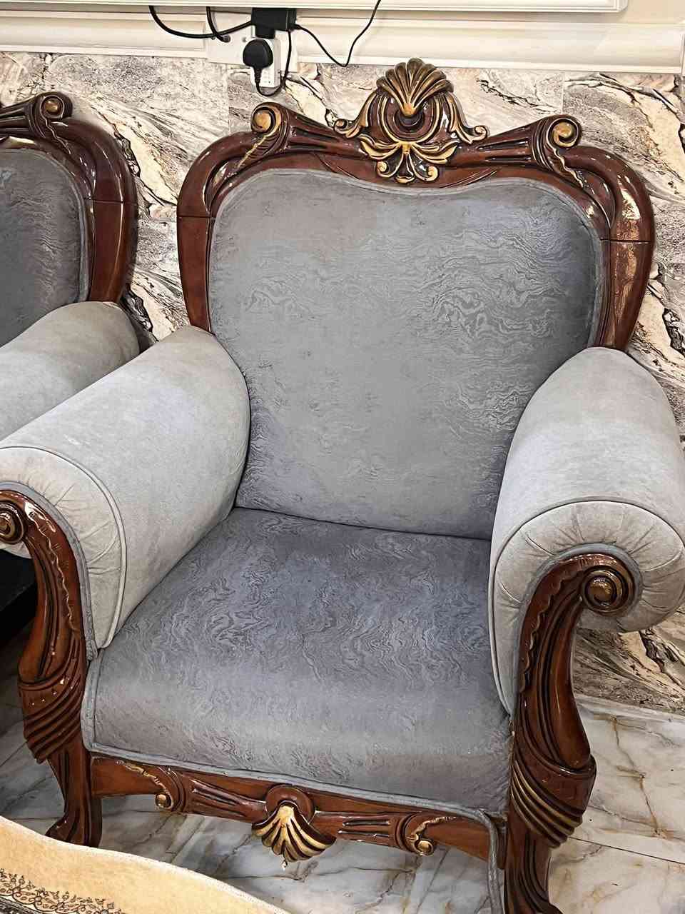 تخم عشر مقاعد  خشب زان لبيع ***********
