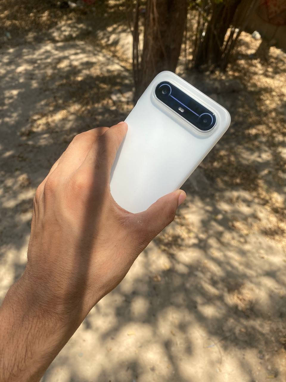 السلام عليكم جهاز TECNO POVA Slim 5G انحف جهاز بالعالم مستخدم 3 أسابيع بطاريه 100 وذاكرة 256 سعر 275 مجال بسيط
*********** بغداد زعفرانية
