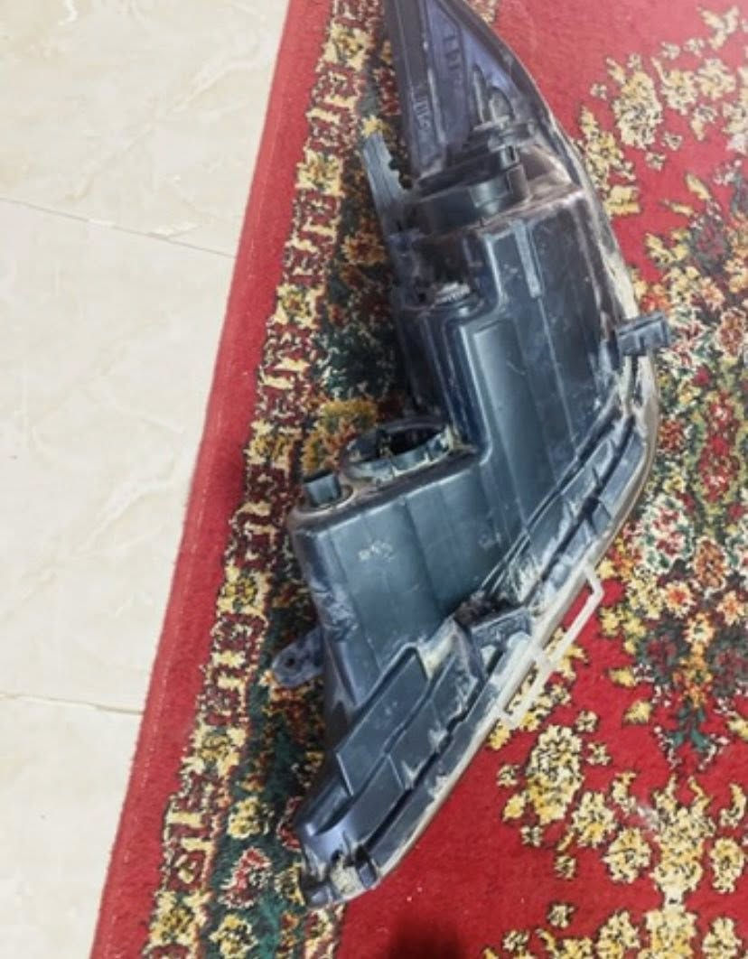 السلام عليكم للبيع غراض سوناتا مازدات اتصل ***********
