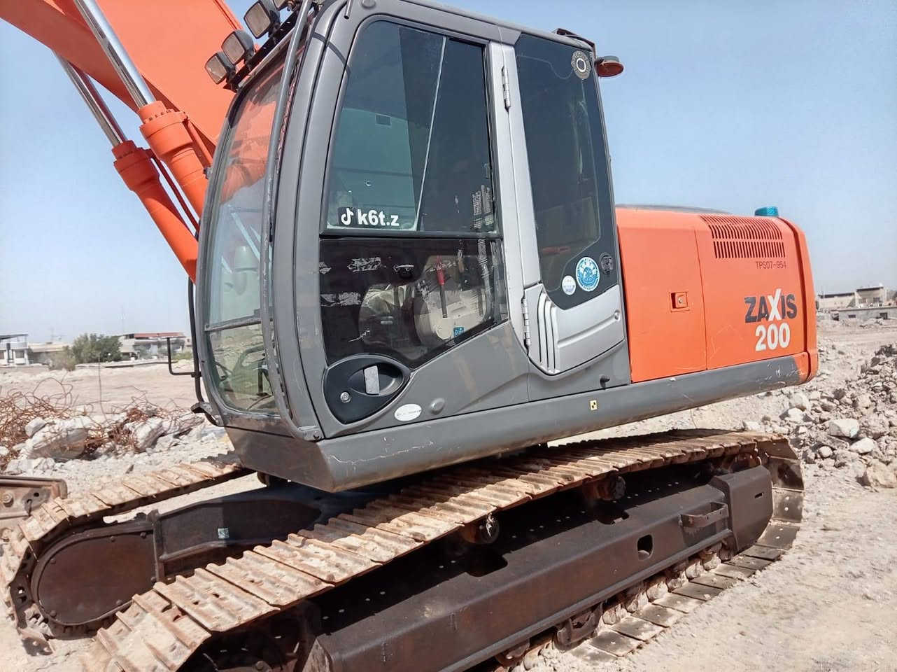 السلام عليكم حفاره هيتاشي z3 مكفوله  للبيع للأستفسار ***********
