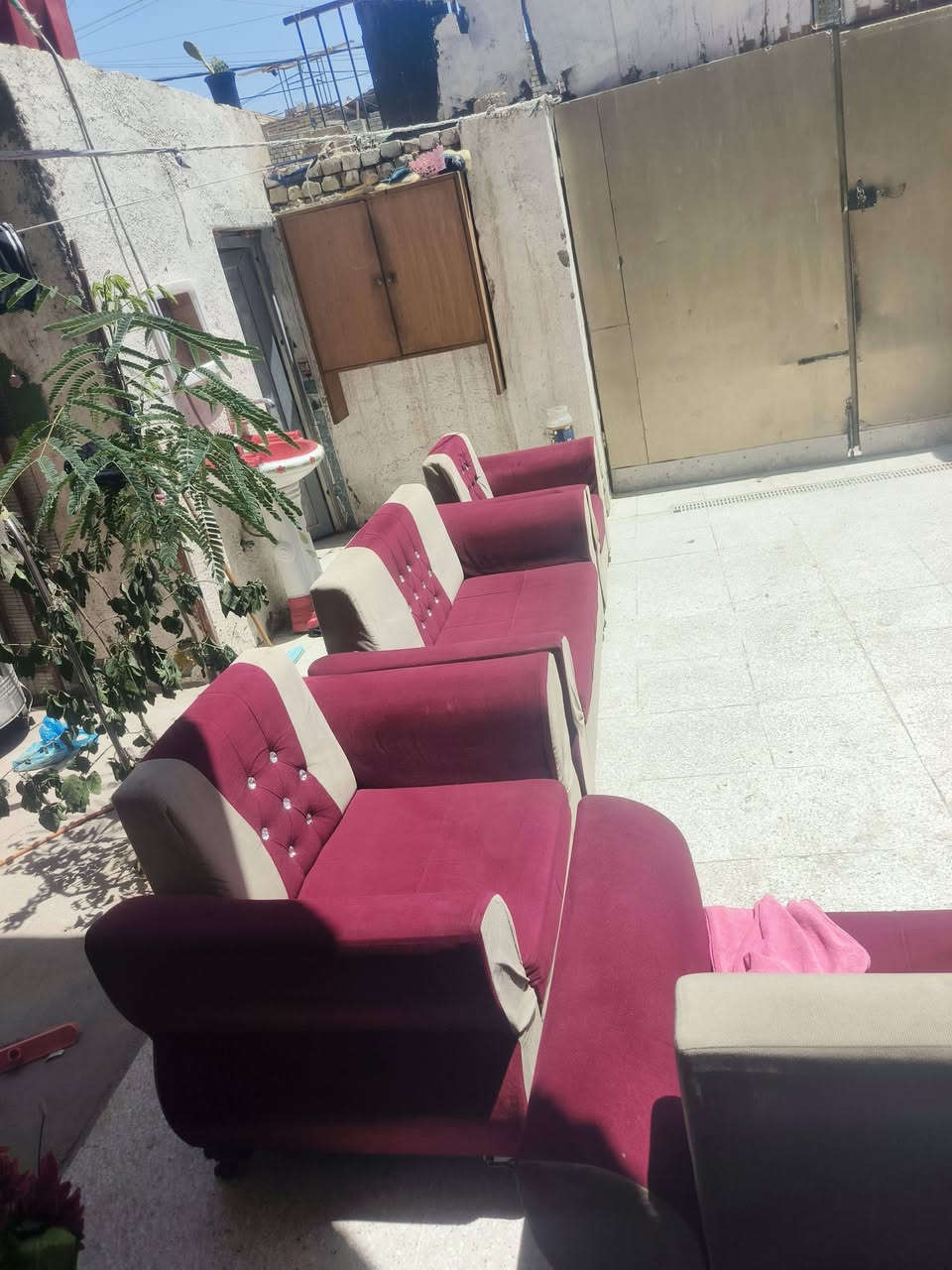تخم للبيع مستعمل بس نضيف كلش
٧ مقاعد 
سعره ١٥٠ وبي مجال 
مكاني مدينة الصدر 
***********
