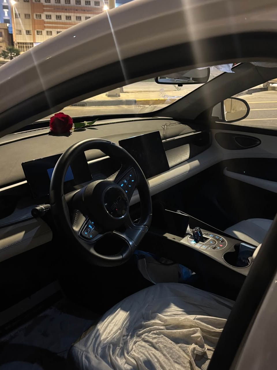 السلام عليكم BYD موديل 2025
سياره كفاله عامه من كلشي ماعده رصعه صغيره كلش جهة صندوق غيره ماكو بحالة لوكالة سياره باسمي تحويل ثاني يوم مكان سياره بصره *********** البصرة, العراق
