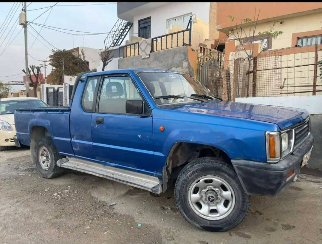 پيكاب مستربوشى موديل 90 رقم سليماني رقم و سه نه وى تازه يه گير و مه كينه به شه رت به شه رتى ته حويل نرخى 42 وه ره قه.
***********
*********** السليمانية, العراق
