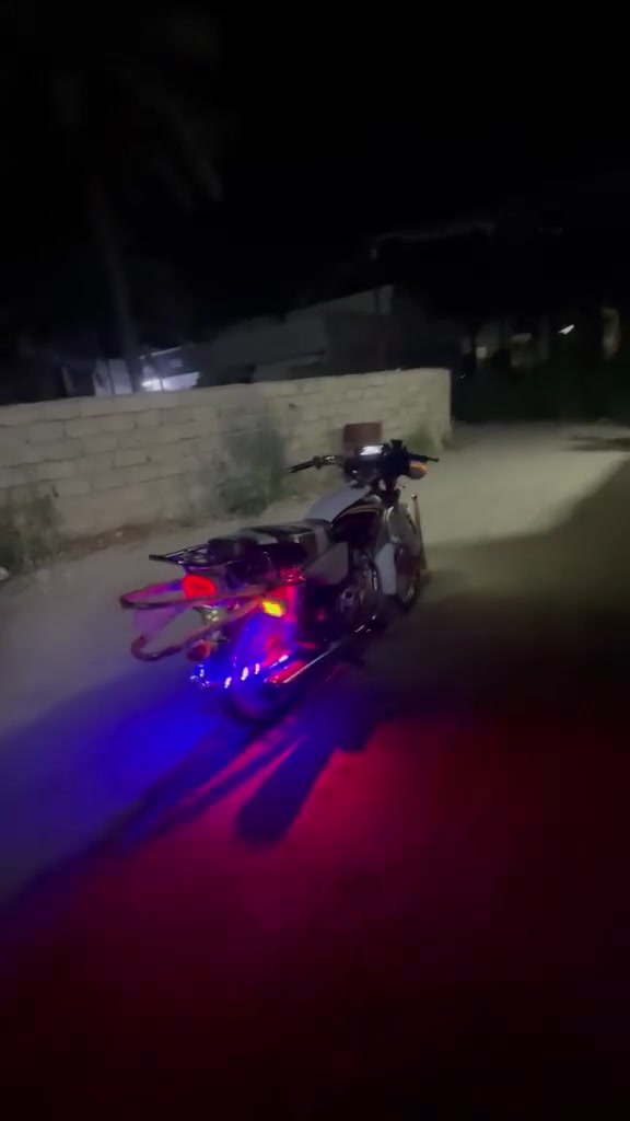السلام عليكم للبيع تايكر موديل 24شكل 25 كفاله عامه محرك اخرس شرط برغي ممفتوح بيه دراجه حلوه وجمزه كلشي شغال بيه اي نقص مابيه تخذه ربع متصرف عليه سعر مناسب جوه سوك مكان ديالى بعقوبه جسر خرنابات اتصال ودلل برسم الخدمه***********
