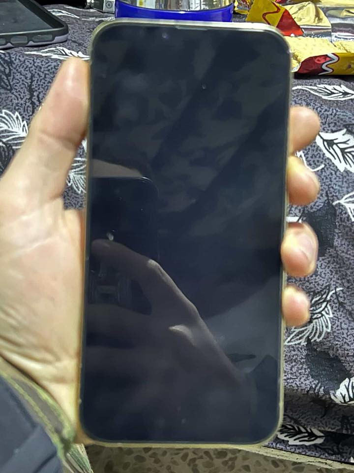 ايفون 13برو ماكس 
بطاريه 95
ذاكره 256
ما يعبر هوا 
ما مفتوح شرط 

***********
