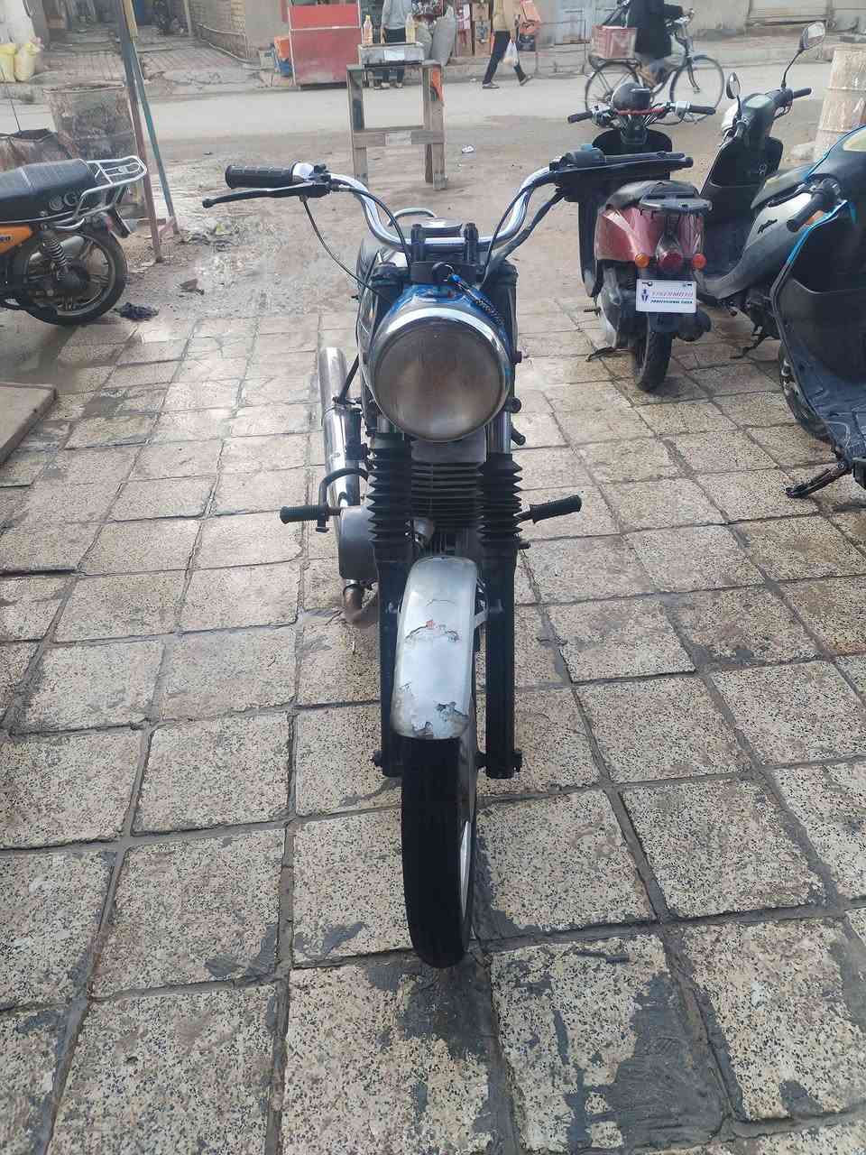 السلام عليكم دراجة MZ نضيفة كير مكينة مكفولات السعر 600 وبيهة مجال بصيط مكاني بابل سدة الهندية
هذة رقمي الشراي يتصل
***********
