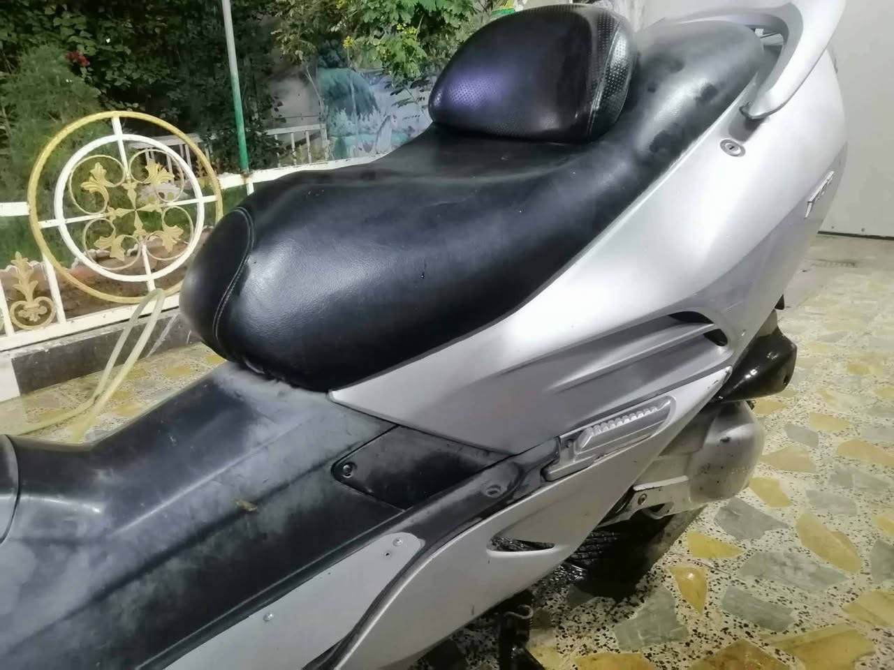 سلام عليكم فورزه 06  مكينه تشك الكاع نكره بكل وقت كهربائيات كله شغاله عالي ناصي اشاير دبل اشاره كيجات كله شغال كلوب جنطه حساس ستاند كهربائي منفيس موجود كابريته يرادله تنضيف فقط ترايك وين متريد  مراوس بدراجه ازغر منه لان هاي ما اكدر ادخله من الباب او بيع واتساب ***********
