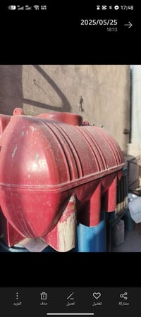 تانكي ماء • بيه فطر • على وضعه