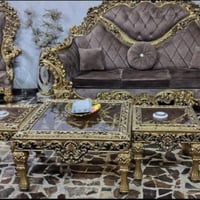 تخم ملكي • ١٠ مقاعد • نظيف