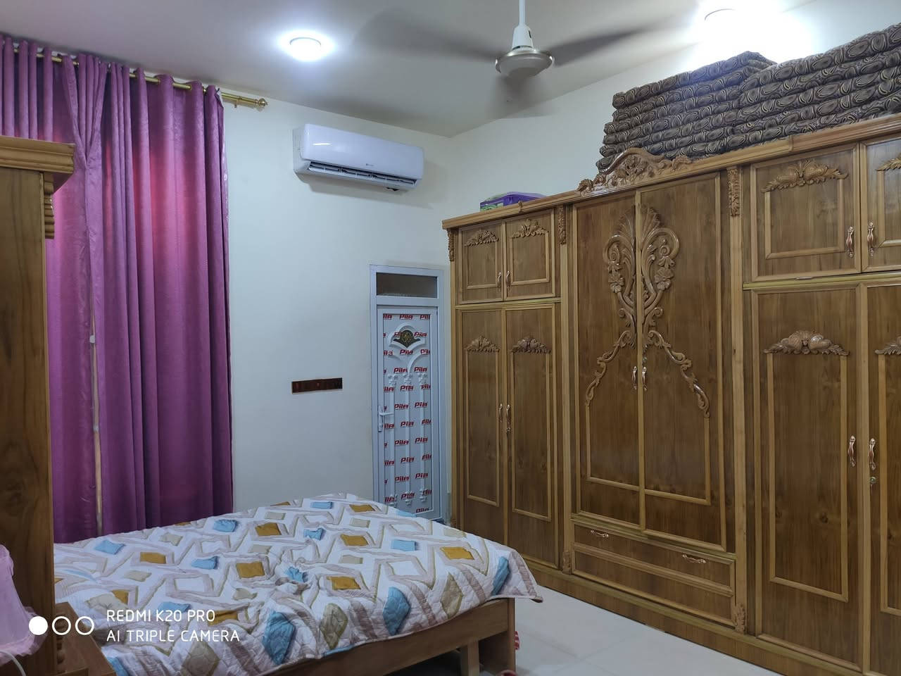 للبيع
دار سكني طابو صرف مساحته 290 متر يقع في حي خرباط خلف الإمام خلف مول العذاري
 بالشارع الفرعي يبعد حوالي 150 متر عن الامام ......بناء حديث يحتوي على 

 2 غرف نوم و3 مجمعات صحيه

 صاله ضيوف و صاله للعائله

 مطبخ حار وبارد 

للعلم مطلوب سلفة مبادره تقريبا 70 مليون 

يباع حسب الاتفاق 

للاستفسار الاتصال على الرقم 

***********

***********

او مراجعه مكتب الوادي للعقار بشارع السياحي خلف الإمام
