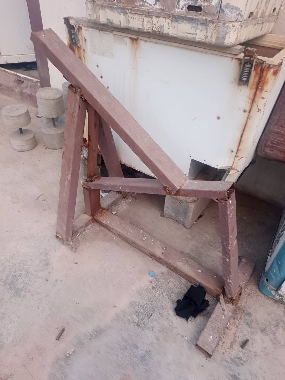 السلام عليكم
ستطبه مستوي ومستطبه اعلى ودمبلاصات صب وشفت عدل وشفت ez ودمبلص حديد واوزان اقراص ٢ ابو ٧ ونص و٦ ابو ٥ كيلو كامل ب ١٧٠ المكان كركوك الرقم ***********
