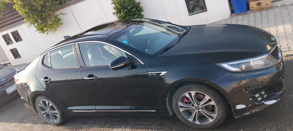 للبيع فقط بدون مراوس بالنجف ب(110$)وبيها مجال موديل 2015 كيا أوبتما بأسمنا فئة(Vip) فول مواصفات واحد على واحد سقف زجاج و أريل زعنفة ماكو مواصفة مابيها وارد أمريكي صورةحادثها مرفقة 
بيها بس قطعة واحدة صبغ
جاملغ أمامي مبدل نفس اللون و بنيد نفسه مصبوغ  وصورة السونار مرفقة وياها موديل 2015 رقم بغداد أنكليزي دولي سنوية بأسمنا مجددة للسنة28 تتداور وين ما چان
أهم مواصفاتها/(  التوقف الذاتي و تحديد مسار مع اربعة رادارات بيها مع بانوراما و بصمات تشغيل و أبواب و تدفئة مقود مع فول تحكمات مقود و مقود رياضي و كشنات ذاكرة مع كشنات جلد و جميع الكشنات تدفئة و تبريد بالكشنات خلفية والأمامية و قطعتين تبريد خلفي وأمامي و GBS و دبل صالنصه ومري شفط وترحيب و يدات نيكل خارجية و داخلية مع ثلاث وضعيات قيادة  وشاشه جبيرة أصل و تبريد بالشاشه مع دشبول كادنزة مع سستم سماعات ودمامات أمامية وخلفية مع حساسة وكامرات ورادارات جانيبه وأماميه وخلفيه ولايتات زنون 
وبگ لايتات LED وسبايد خلفي و أتو هولد و سايد بريك بصمه و ماشية 165الف
 محرك حجم 2000 تيربو عزم محرك حجم 4000)
معروضه ب(110$) وبيها مجال
الشراي يتصل بيه واتساب وبخدمتكم 

***********
