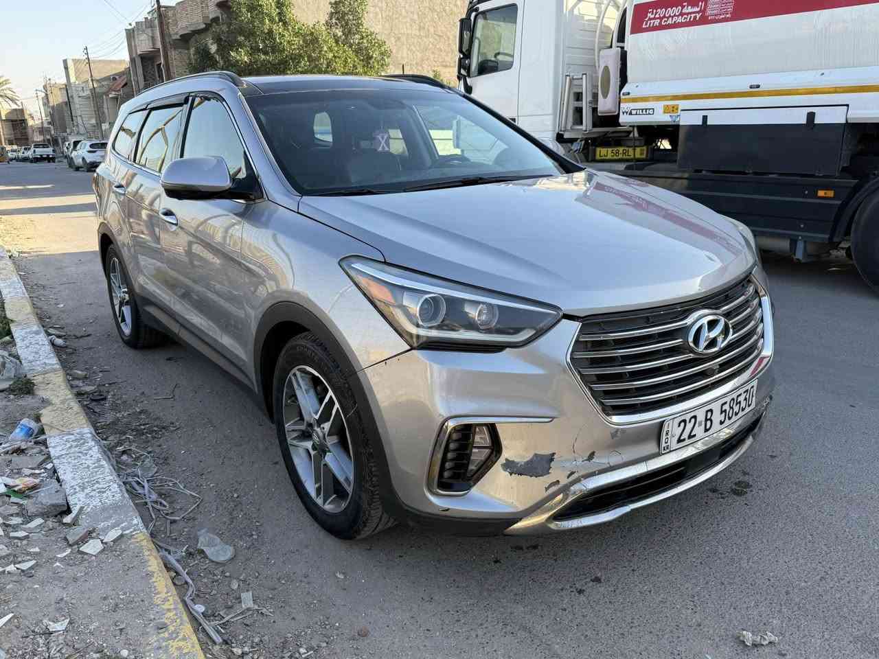 سنتافي 17 كراند رقم اربيل بسمي مكانه بغداد سعرهه 163وبه مجال *********** فول مواصفات 6 سلندر7 راكب 3 قطع تبريد 5 كامرات لمتد حادث جاملغ وبنيد بدون دواخل السياره جاهزه كل نقص ما بيهه كير مكينه 3300مكفوله
