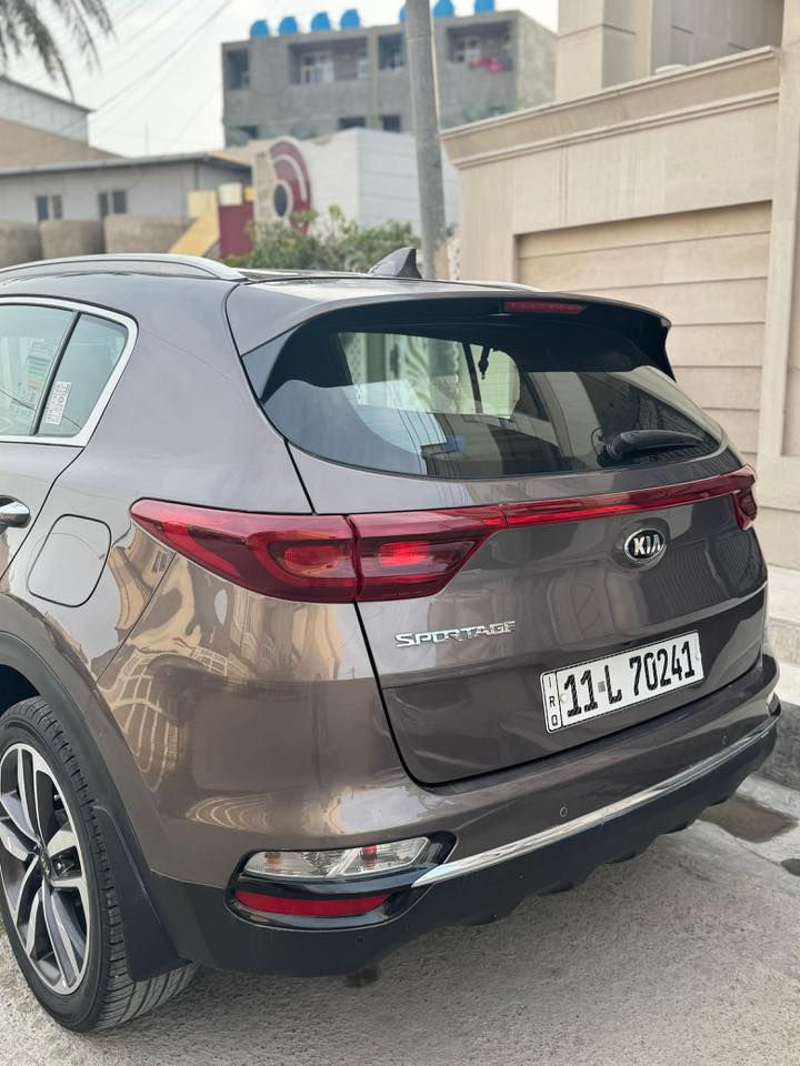 السلام عليكم سبورتج 2020 خليجي سياره مكفوله لا صبغ ولا بارد ( موجوده 3 رصعات خفيفه)سياره ماشيه63سيبرها منازلها ***********

