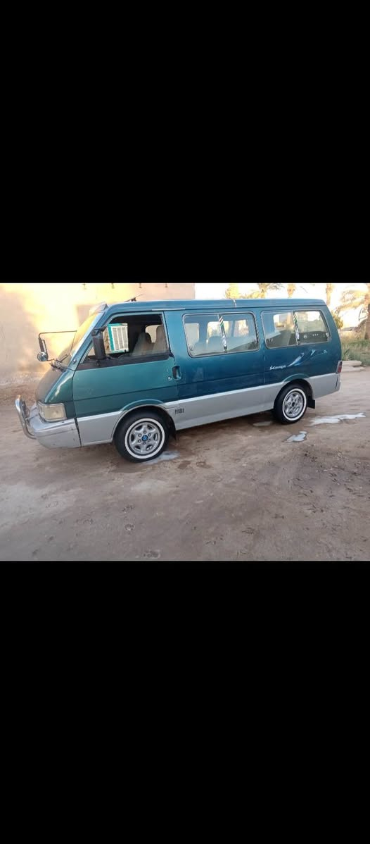 السلام عليكم كيا بستا البيع موديل ١٩٩٤ سيارة كير مكينه اكسن تخم تاير دوشمه جديده شواصي اربعه كفاله الاستفسار الاتصال عله رقم  ***********
