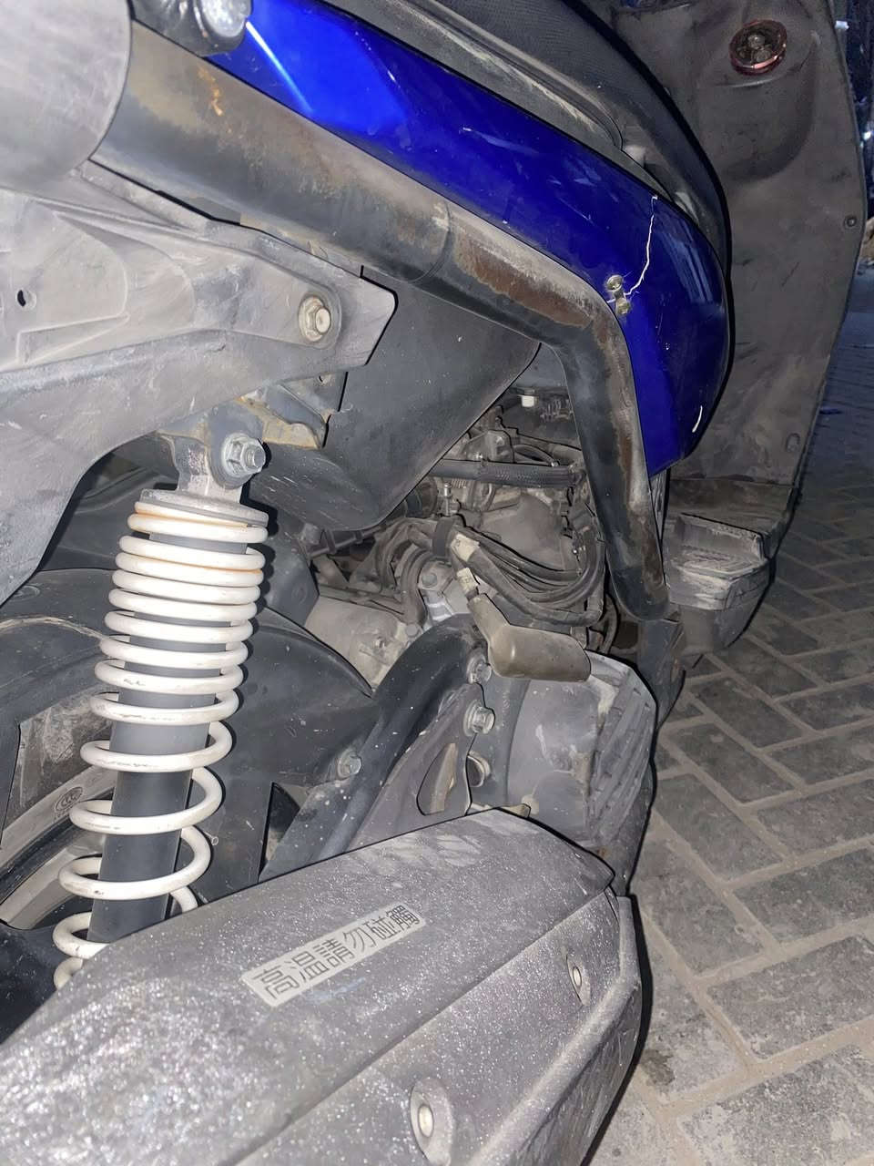 ( من رخصة الادمن )للبيع سكنس جبلي السرعة ١٤٠  صار سبوع من نزلتها من الرمبة اول تبديلة دهن بعدها على وضعيتها البلادية  ***********
