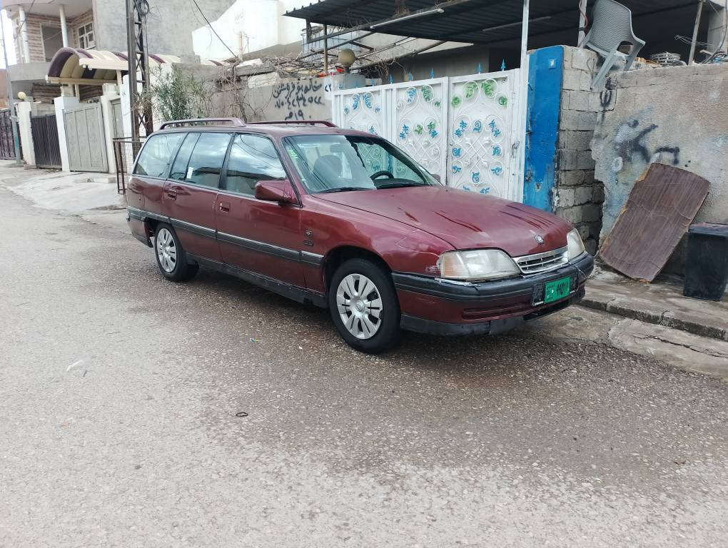 ئۆپڵ ئۆمێگا ستێشن
مۆدیل1993
مکینە20 گێڕعدی 
ئاڕم پلاستیکەبەس دیوێکی 
کاڵ بویتەوە بەشەرتی نادەم
بێ خایس بێ لێدران .گێڕمەکینە.ئەکسل
توندوتۆلی بەشەرتەمەکینە
هەلمیشی نیەکارەبای زۆری ئیش دەکاسعر 11$مەجالێکی زۆر کەم شوێن هەولێر
 بەحرکە
.ژ..م..*********** أربيل, العراق
