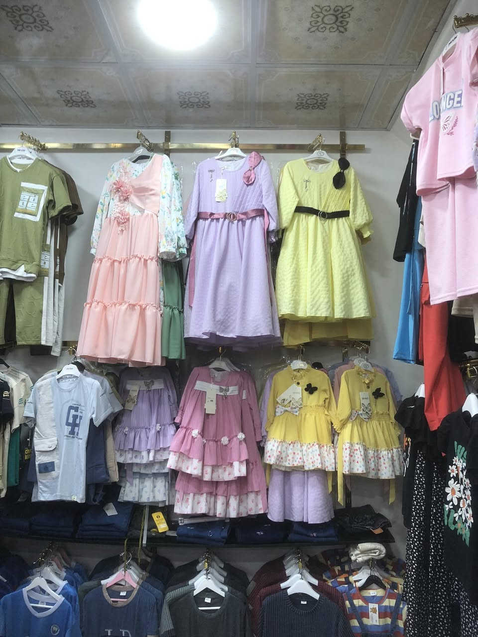 شروة محل مستعجلة!!
مجمع المصطفى لملابس الاطفال،، 
يحتوي على بضاعة صيفية و بهارية و اسود
بضاعة درجة اولى مابيهة ستوك ستاندر
سعر البضاعة كاملة من ٨ الى ١٠ مليون 
و اللي يريد يشتري شوية من البضاعة مو كلها هم عادي

و اليشتري المحل هو والتعاليگ و غراضة كلها هم تدللون ، بي هواي اغراض
العنوان : كربلاء-شارع الروضتين الجديد-قبل شارع السيدة رُقية
رقم الاتصال : ***********
