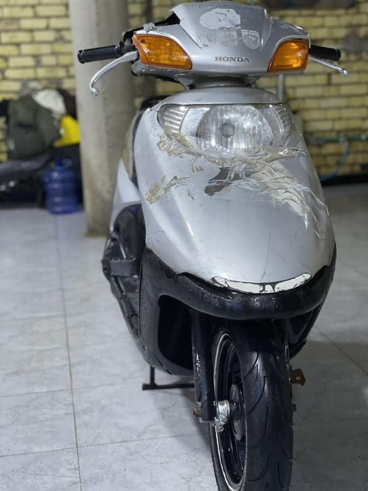 سبيسي ياباني للبيع السعر ٣٥٠ وبيها مجال مستعجل على بيعتها
مكينتها خرسة ناعمة كلش
كهربائيات كلها شغالة
 لايت عالي ناصي اشاير بگ لايت
سلف هندر 
تايرات زوج جدد 
نقصها فقط الوجه تعبان الدراجة حلوة
***********
