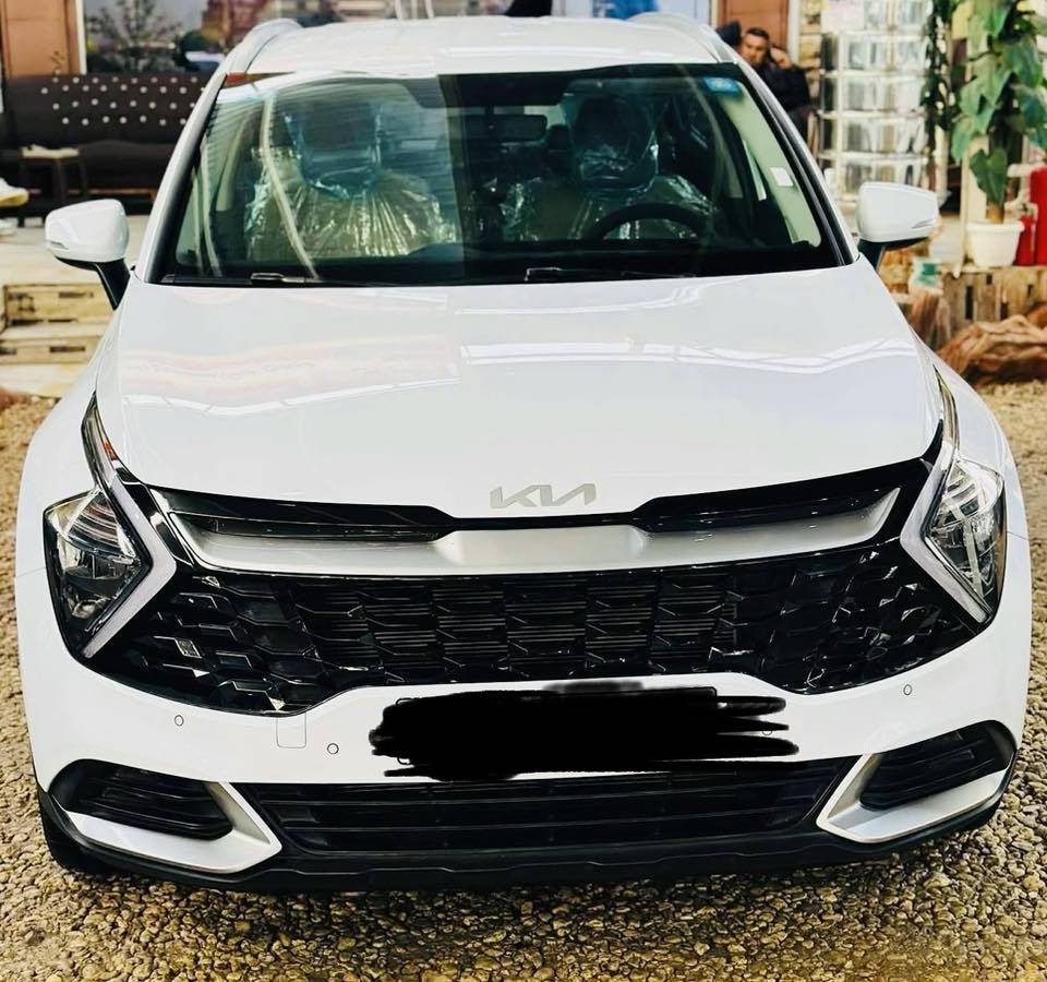 السلام عليكم ورحمة الله وبركاته
كيا سبورتاج ٢٠٢٤ 
ماشية ٢٣٨٠٠ 
للاستفسار ***********
