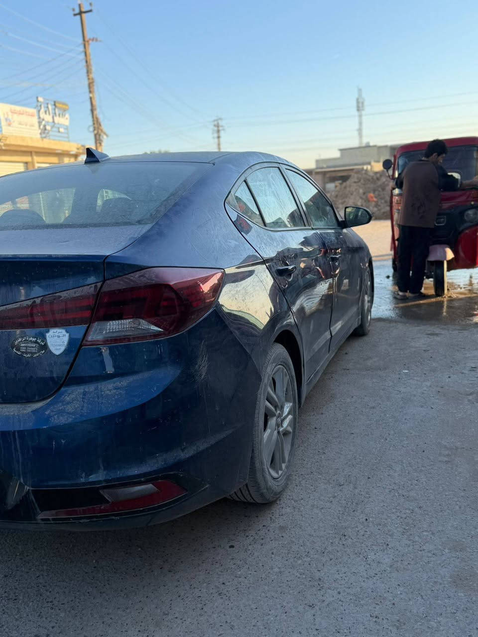 سلام عليكم النتره موديل 20 السياره خير من 
الله جديده سياره ماشيه70 الف حقيقي مال جناي كير مكينه مكفول بيهه قطعتين السياره
البنيد أو باب الصدر  وملاحضات بصيطه كير سفتي مو ايتي رقم الهاتف *********** ملاحظه ما متواجد خاص السعر (122)
