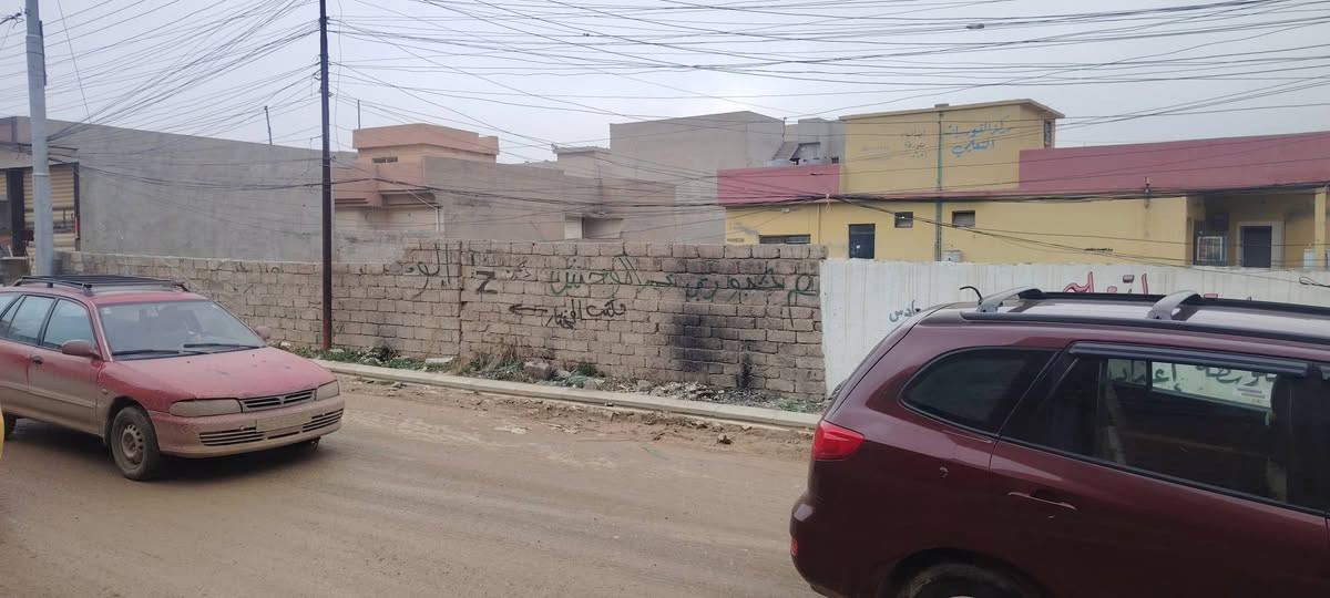 عقارات مكتب صكر الهاشمي حي القوسيات ارض للبيع
السعر المتر 250 الف وبي مجال 
الاستفسار على الرقم 
***********
***********
