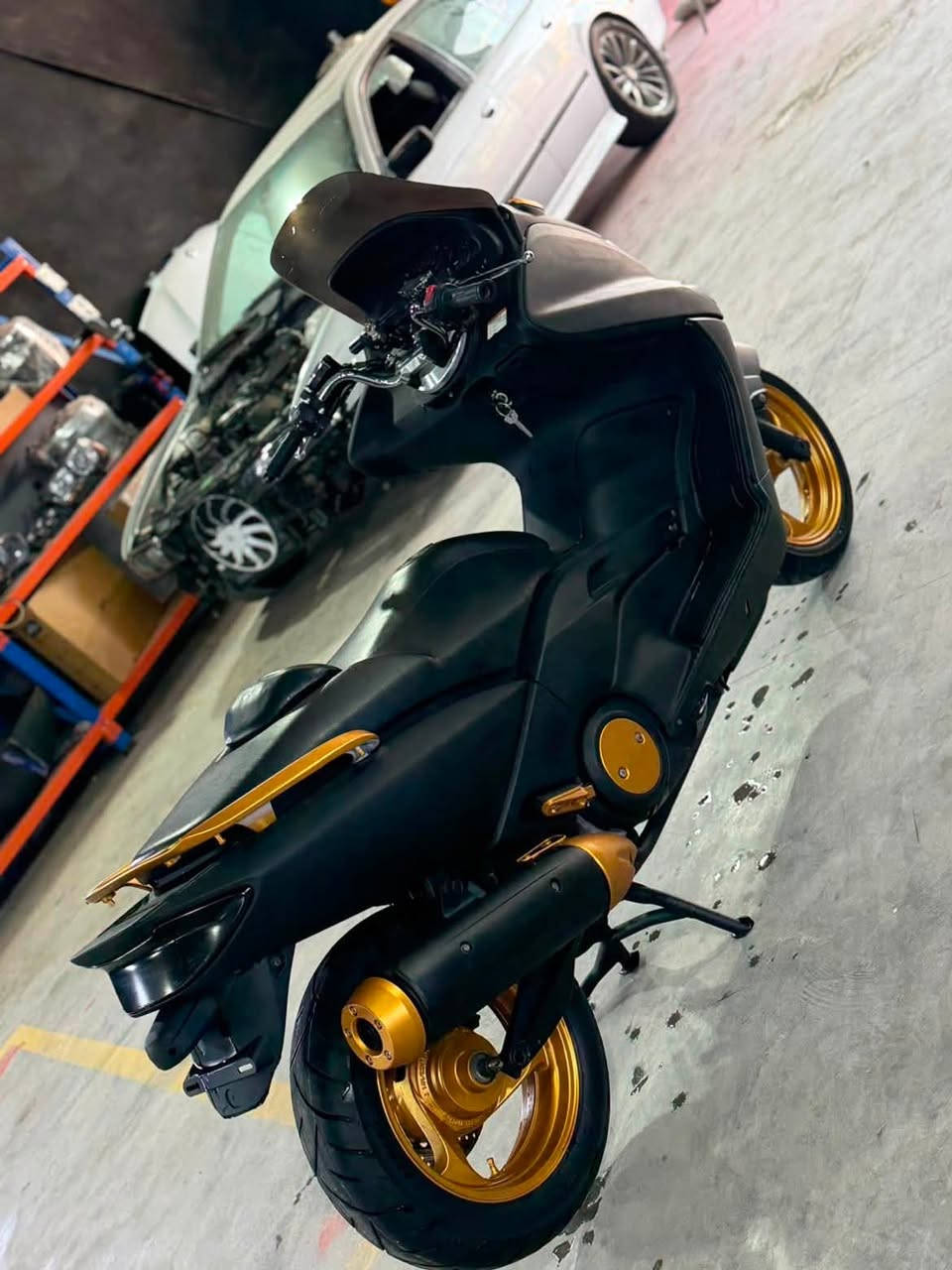 T-max مكفولة للبيع موجودة اب كربلاء الجاد يتصل بس موديل 20***********58
