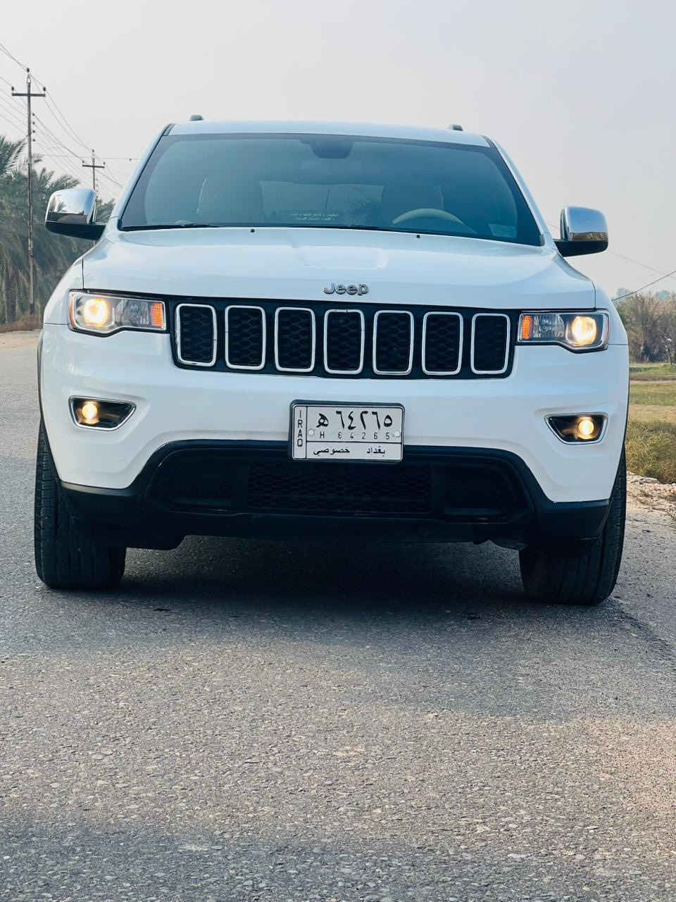 السلام عليكم….جيب كراند شيروكي لاريدو موديل 2019 اصل…السعر 245وبي مجال بسيط
المواصفات: رادار خلفي 

توقف ذاتي 

نقطه عمياء بلمري

منظومة زنون كامله 

تخم تاير جديد (مشلن) 

حداديه جديده السياره مابيها نقص 

تشغيل عن بعد 

ماشيه 52 ميل حقيقي السياره تو ويل 

الضرر: تعمير خشم جاملغ والبنيد مبدل فقط الإرباك سليم 

للاستفسار: *********** 

مكان السياره ناصريه
