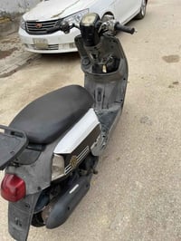 ماكس بوليس • كهربائيات نكره • نجف