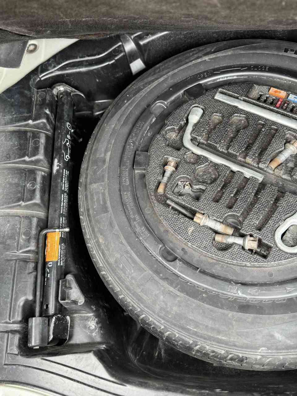 للبيع فقط S500 موديل 2003 كفالة عامة من كير مكينة ضربة تحويل مواصفات وارد يابان بيها جراد بس ماشية 191 الف حقيقي سيارة جداً نظيفة وممتعوبة سعر 118 مجالها بسيط مكاني بابل للاستفسار ***********
