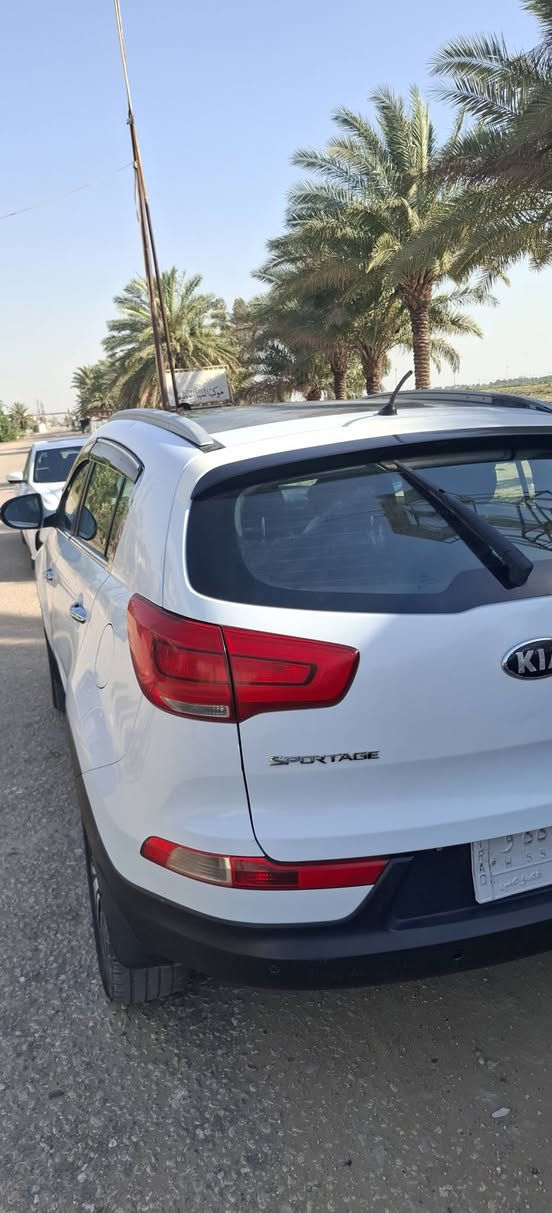 سلام عليكم
سبورتج ١٥ خليجي مكفوله ماعدا بارد كلش قليل ورصعه والباقي مكفول رقم بغداد مواصفات موضحه بصور السعر ١٥٣ورقه بيها مجال التواصل ***********
