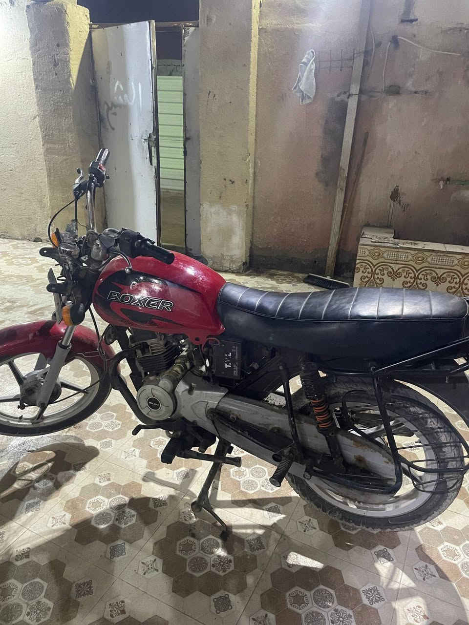دراجه بوكسر موديل 2021 دراجه جاهزه محرك ناعم يردله ترتيب كهربائيات فقط ضفيره موجوده دبلات شغاله وتايرات جدد دراجه ادوات كفاله سرقة سعر 550 وبيه مجال قليل مكاني ابي الخصيب ***********

