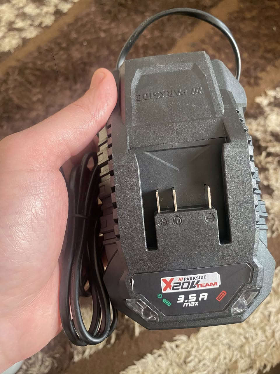 بطارية بارك سايد 2 أمبير 20 فولت مع شاحنة 3،5 أمبير جديد السعر 42 الف


**إذا كنت صاحب هذا الإعلان وتريد حذفه لأي سبب، رجاءا أرسل رسالة إلى الدعم الفني**