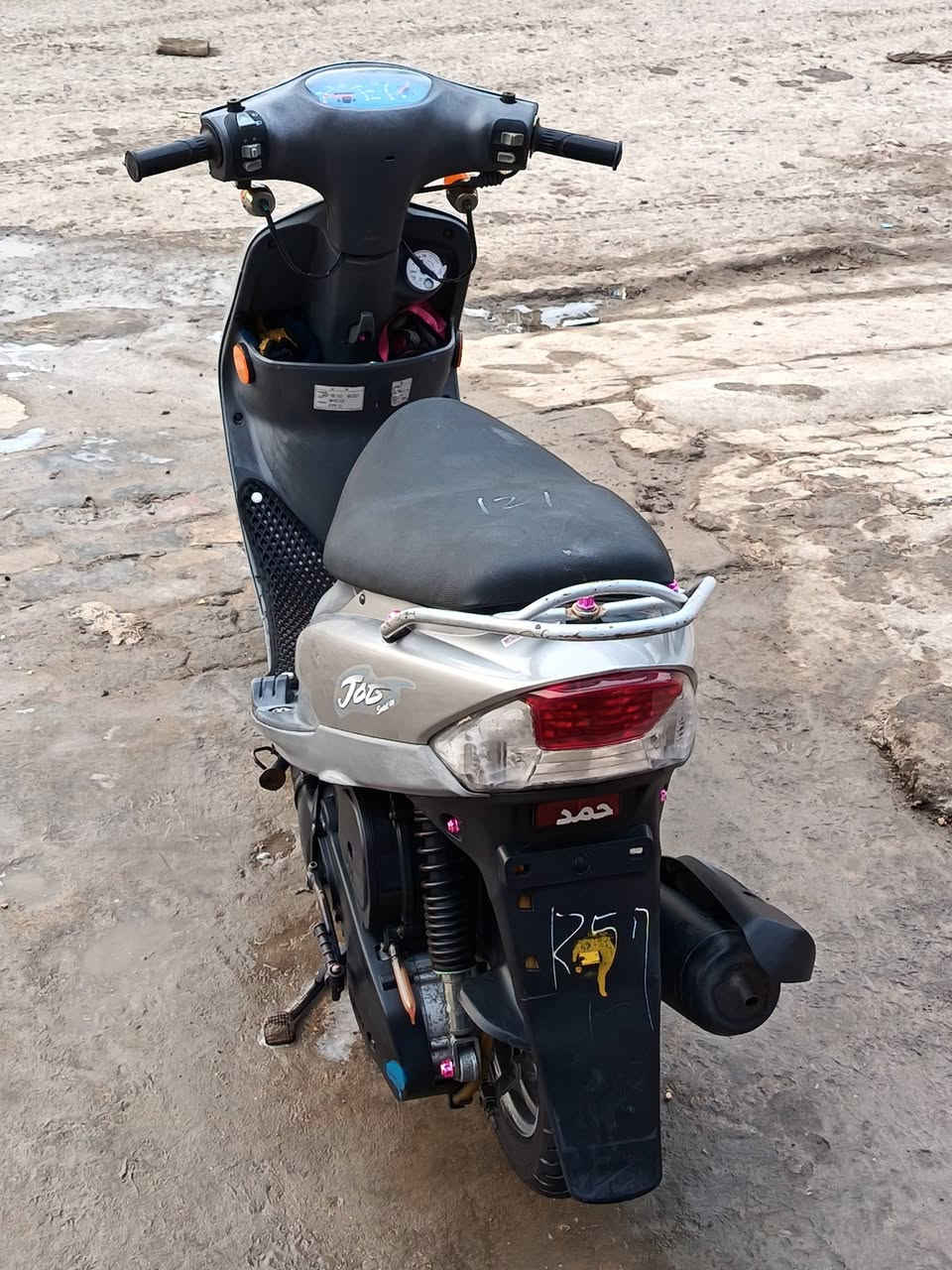 دراجه ماكس منغولي حاويه نضيفه السعر 850 بي مجال
 دراجه فول نضافه
رقم الهاتف: ***********
 مكاني ديوانيه جلبيه
