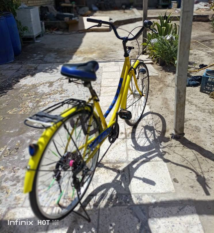 السلام علیکم #بایسکل ستار مودیل 2015 حاویه باله یابان یتوي علی کیر وبریکات جدید ومکینه وتایرات مع کلوب حساس مع الجمبزه السعر 100 الف وبي مجال العنوان بابل جبله السوق الجدید 
الرقم ***********
