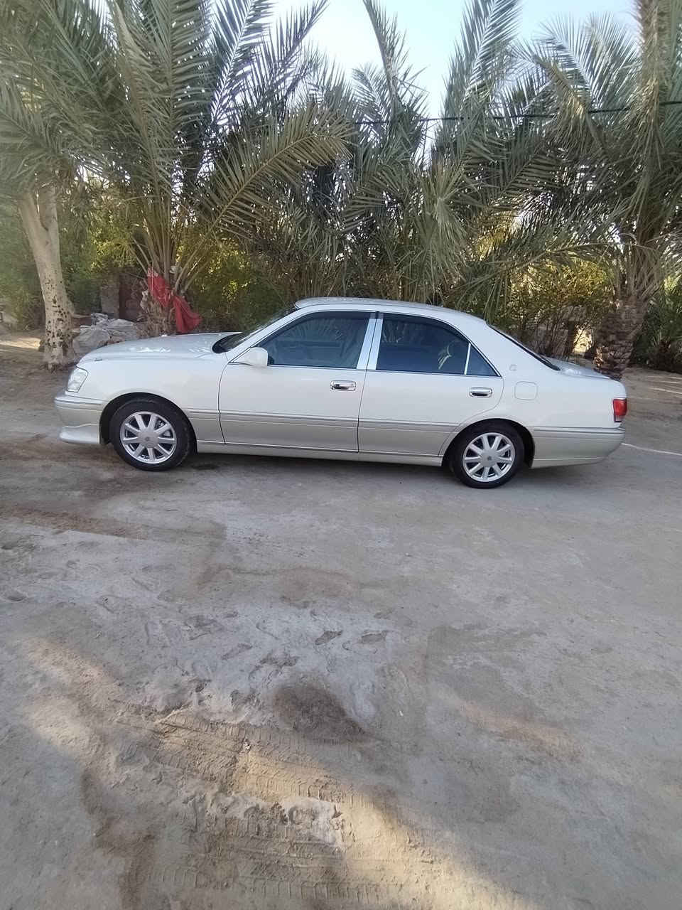 اسلام عليكم البيع ملكه كراون موديل 2002 بسمي مشروع وطني السياره مكفوله من الضربه وكصه ونقل جثه دكم 2 كرستال صل ربع كشنات كرهبا محرك ديفور الزقير سياره جاهز علا أخر حبايه ملاحضه الجاملق الخلفي بي طخه ومصلح مكاني كربلاء السعر ١٤٥ وبهامجال كلش بصيط رقمي ***********
