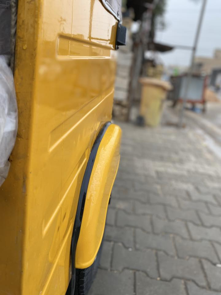 السلام عليكم تكتك 2018 صفاح شوفت عينك مكينه كير اكسل خير من الله تكتك يرادلها تعمير دوسه الاماميه تجفيت جديد تخم تاير جديد ضفيرا جديدا باتري جديد كهربائيات كلها شغاله تكتك ( اروراق ).***********
