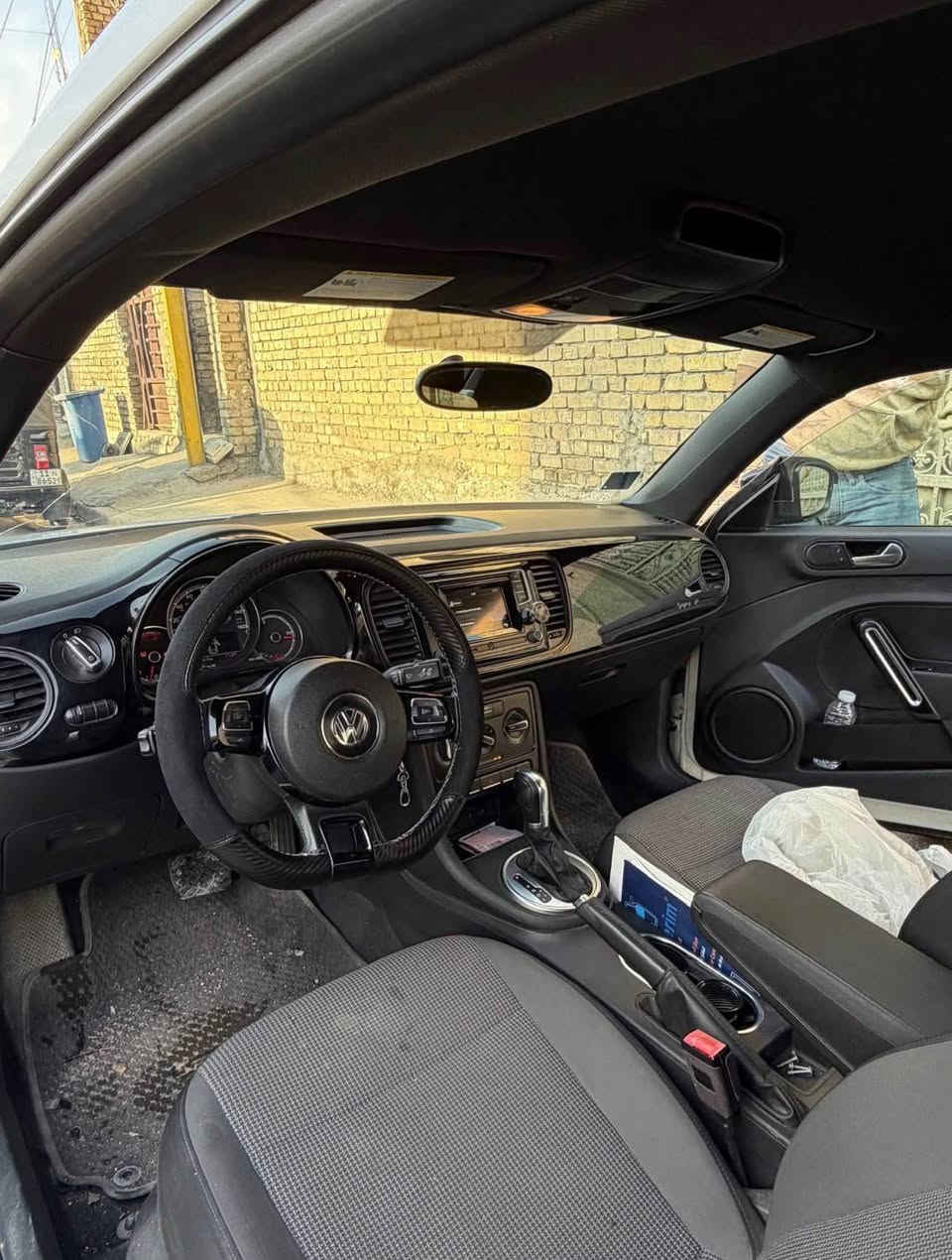 فوكس واكن بيتل
موديل ٢٠١٨
ماشي ٦٥٠٠٠
قطعتين صبغ 
مكان واحد تعديل
سياره مال بيت 
نص موصفات 
بدون نقص 
سعر ١٠٥ 
مكان سياره اربيل 
***********
واتساب أربيل, العراق
