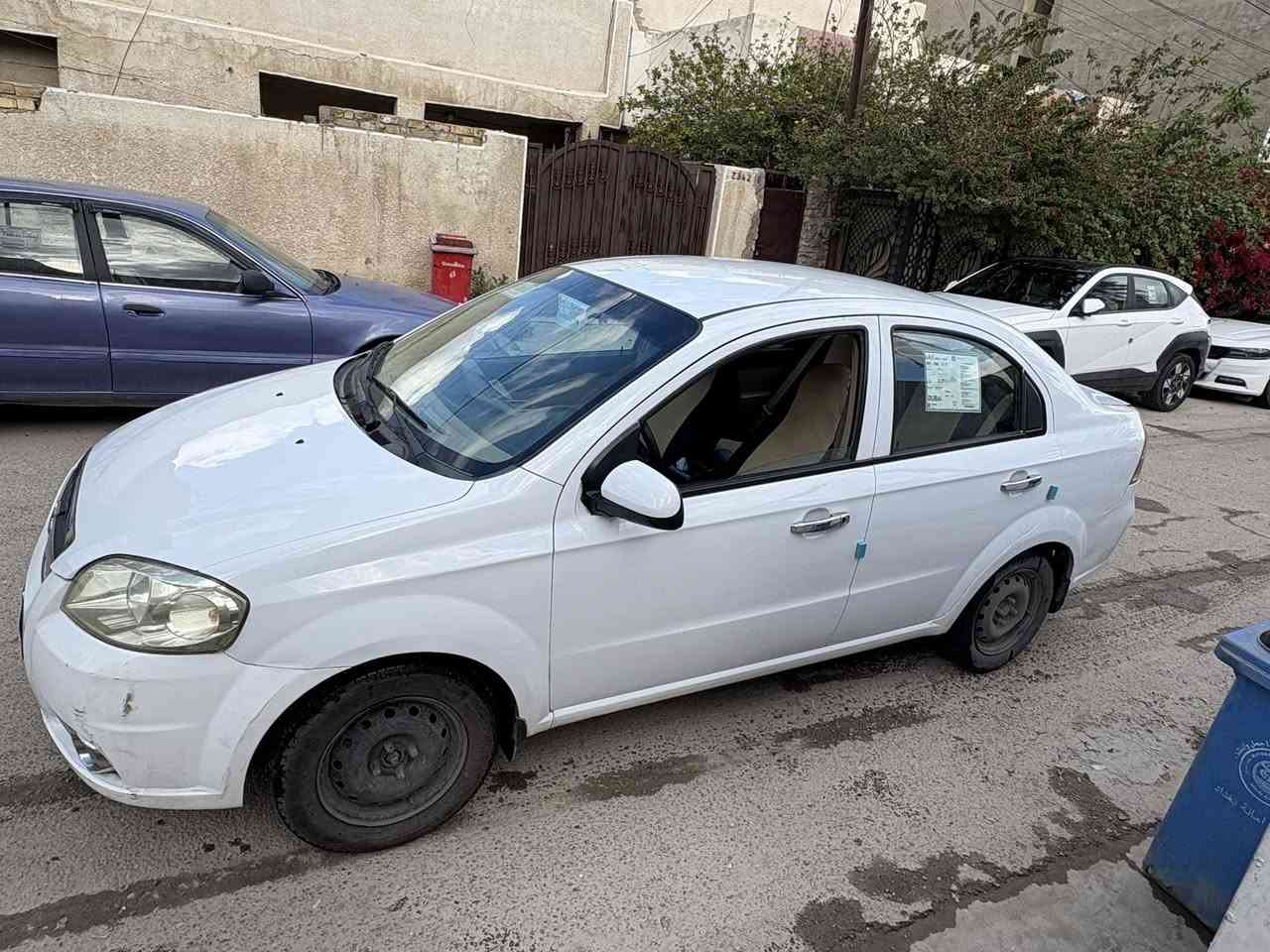 سلام عليكم اڤيو موديل 2011 خليجي عارضها 80 بغداد للتواصل ***********
