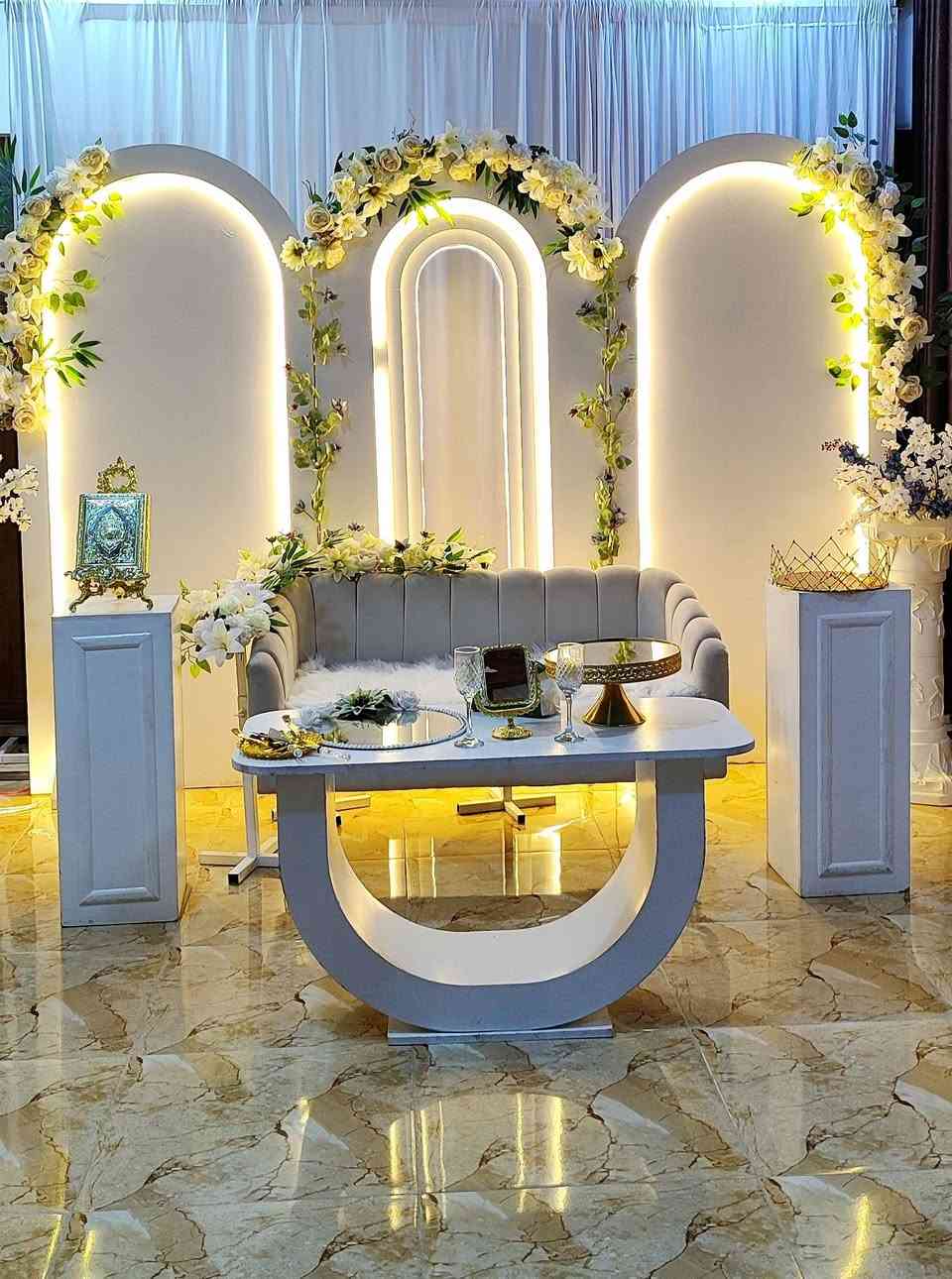 #كوشات_العز 
زبائننا الكرام تجدون لدينا الانواع الفخمة والحديثة من الكوشات تليق بكم 
0751 100 7525 
***********
