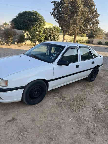 اوبل فكترا حجم 18
مشروع وطني كركوك 
دفتر بانزين 
سعر 36 بي مجال قليل 
***********
