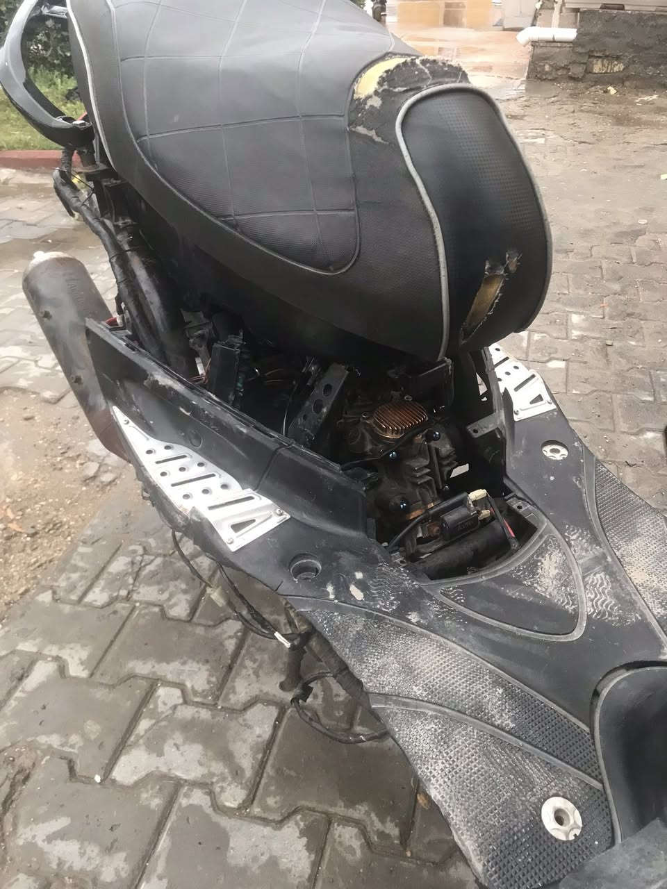 سلام عليكم سكنس فحل نوزل مكينه 63 فشك محفوره 66 كور صليب روله جبيره ذراع طويله بيها تعلاوه خفيفه جويتر كوسو34 منضومه كامله نوزل 10 زرف كوسو كلجات مطابقات صالنصه ماركه اجت بيها مناك دراجه قويه كلش نقوصاتها مبينه بالصور وبيها فيت بم ضعيف الدراجه نكره وصافيه عنوان بغداد الشعب حي اور *********** سعر 700 بيها مجال
