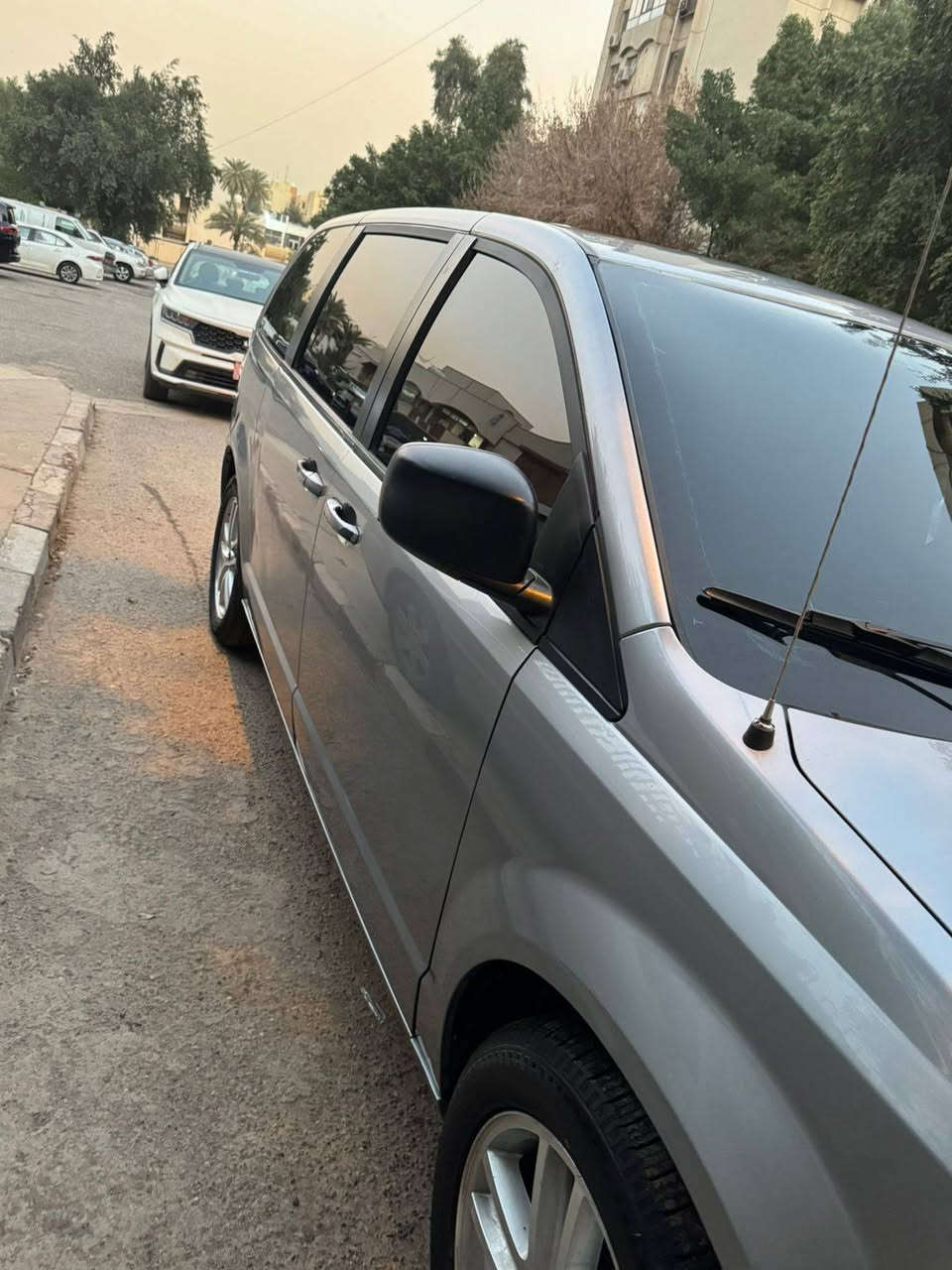 السلام عليكم دوج كرفان موديل 2019 جاهزه من كل شي 
سعر 205 
عنوان واسط قضاء العزيزيه


**إذا كنت صاحب هذا الإعلان وتريد حذفه لأي سبب، رجاءا أرسل رسالة إلى الدعم الفني**