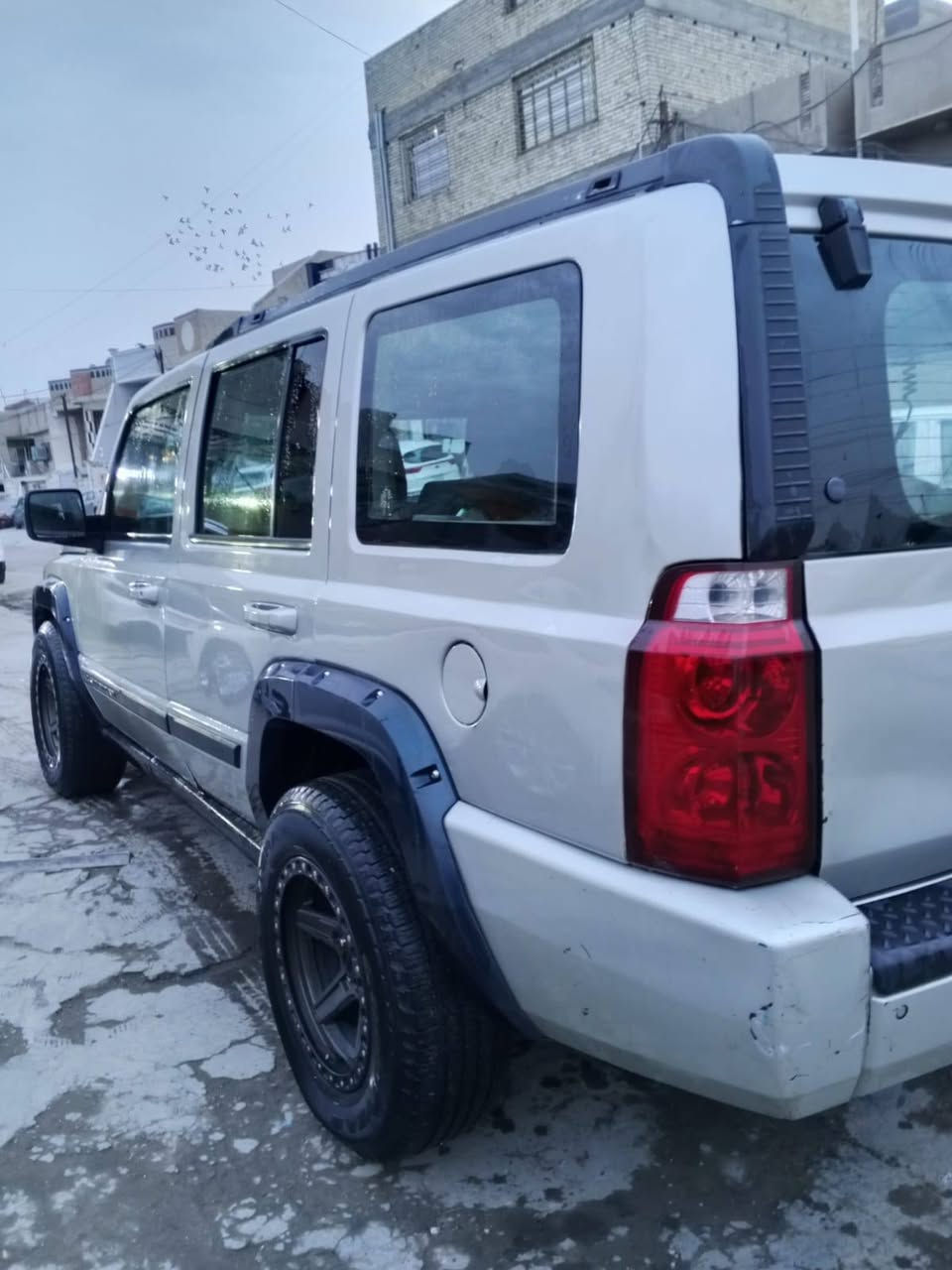 سلام عليكم جيب للبيع
جيب كوماندر 2008 فول السياره1/1 3فتحات 7راكب مكينه 8v 4700 تخم تاير برجستون امريكي ويل جدد سعر تاير ويل 12 ورقه
صدر كله جديد عليه سستم معلي السياره
تبريد تدفه 3 قطع مصبوغة حزام مكينه وكير جدد تحويل ثاني يوم سياره مابيها نقص برغي
السعر 88 وبيها مجال مكان بغداد
***********

