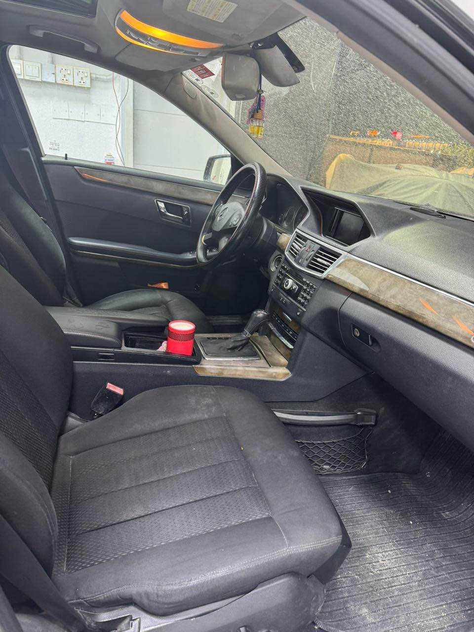 مارسدس 
خليجي كفالة عامة. من كلشي 2010
السيارة جديدة جدا 
رقم اربيل تحويل مباشر 
السيارة فول مواصفات  
محرك ٤ سلندر 
وصورها كدامكم ونضافتها 
وجاهزة على اخر حباية 
مكاني بغداد 
السعر.  ١٥٣ 
مكاني بغداد 
*********** Colombo, Sri Lanka
